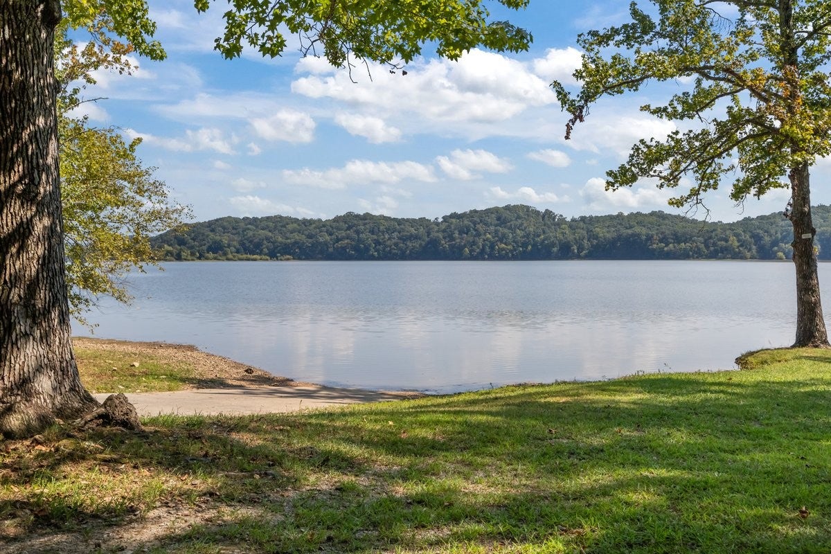 2550 N Eagle Creek Rd