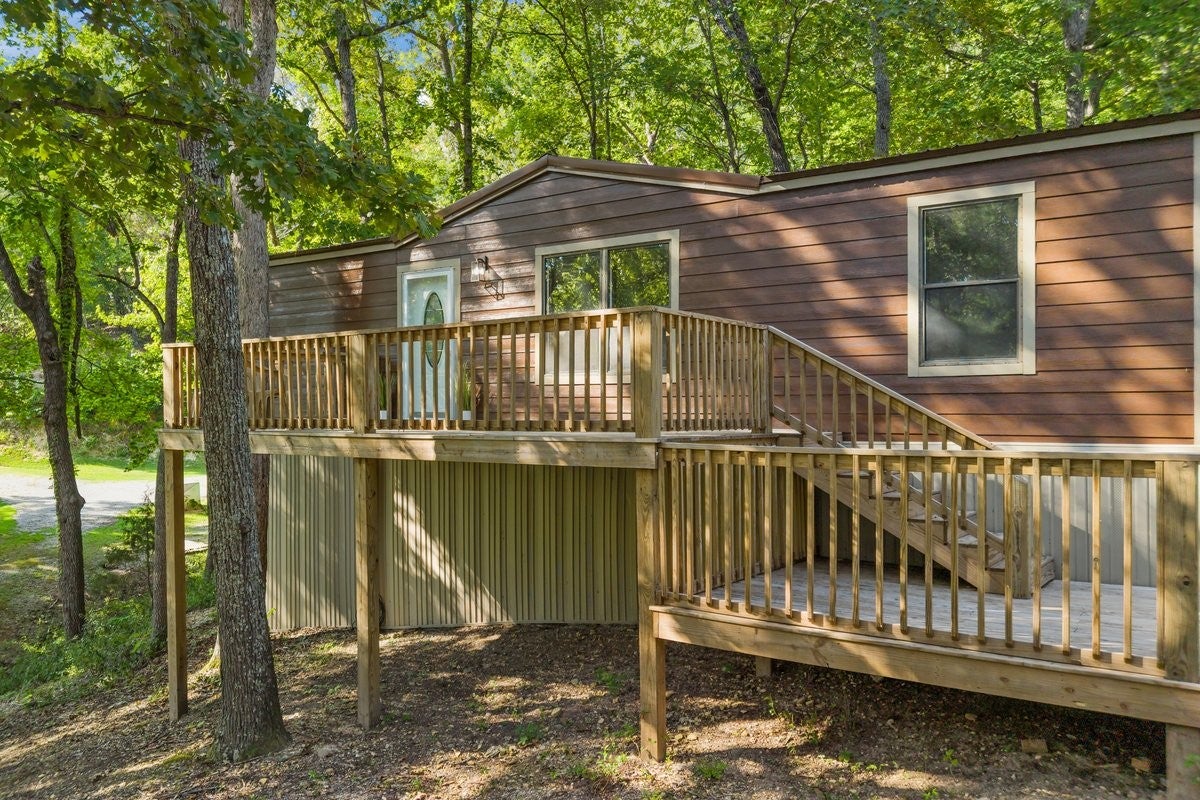 2550 N Eagle Creek Rd