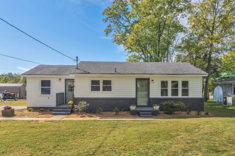 318 Reed St Portland TN 37148