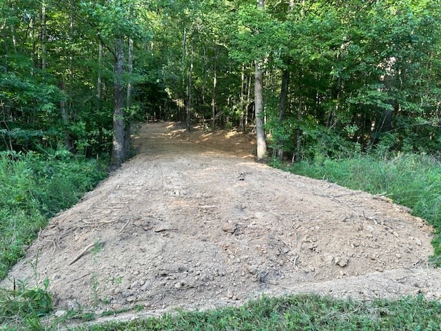 8 Sales Landing Rd