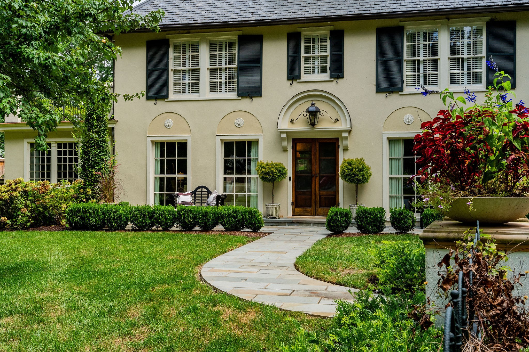 218 Deer Park Dr