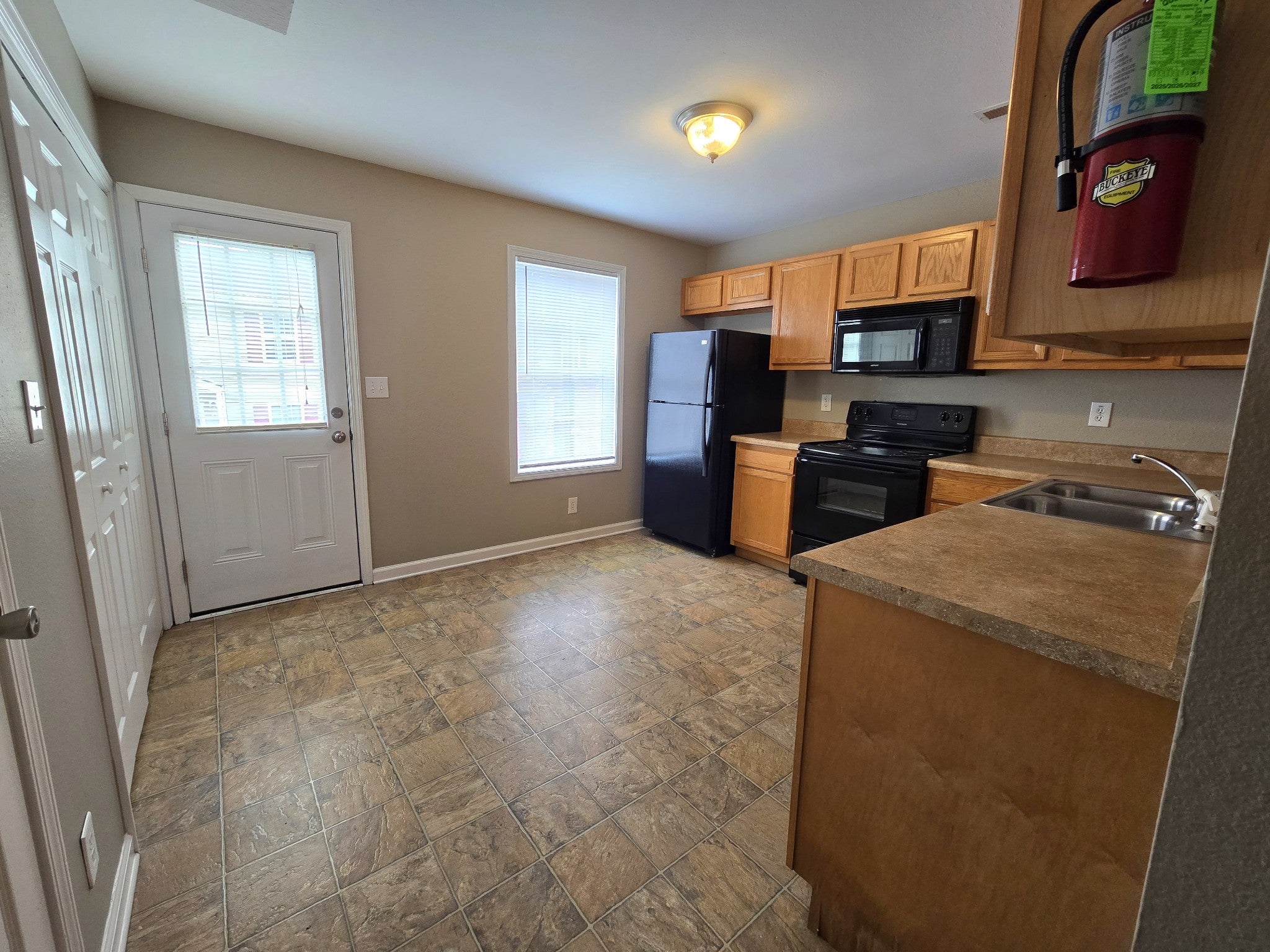 248 Executive Ave 2B