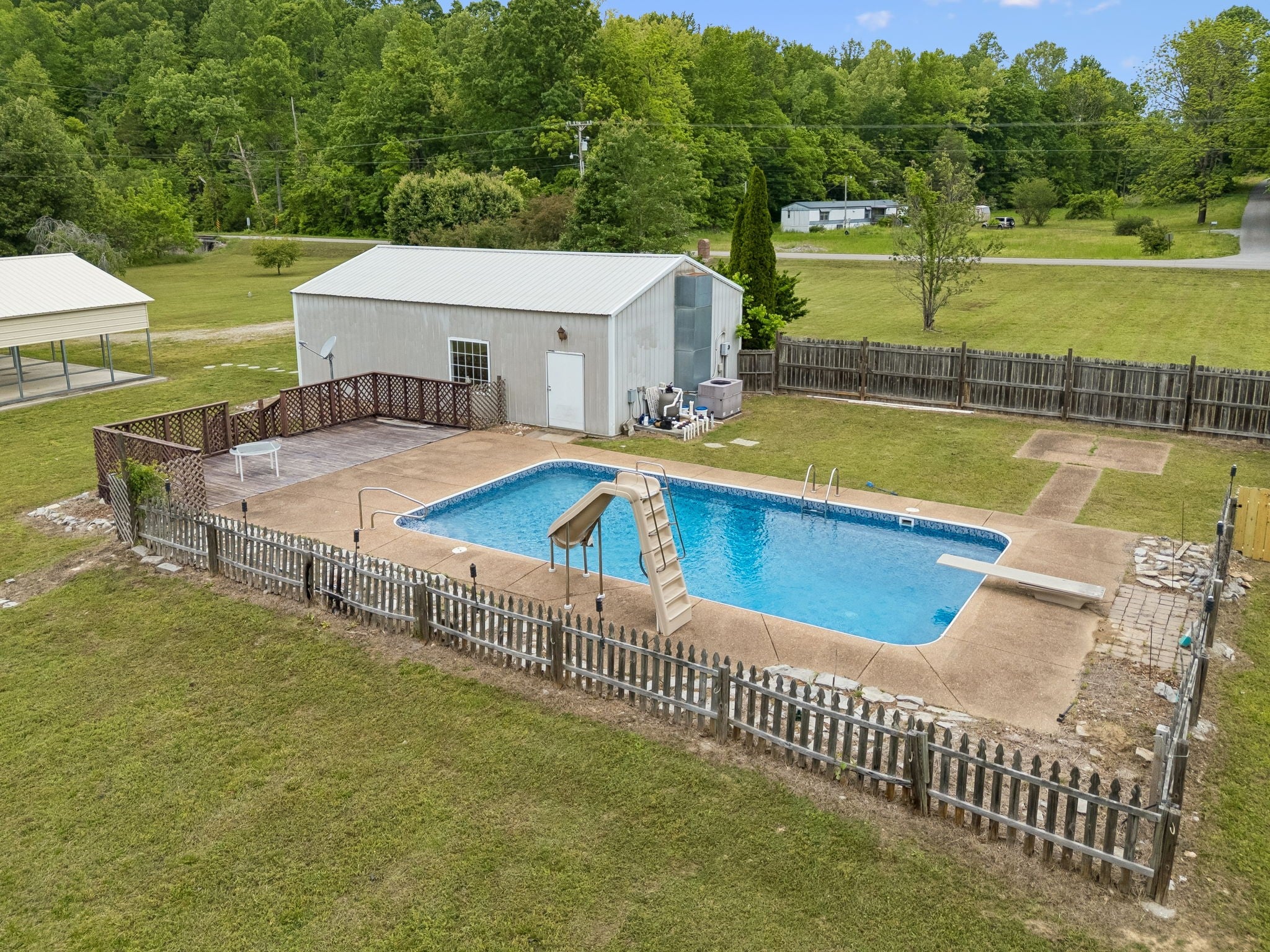 1397 Blue Creek Road E
