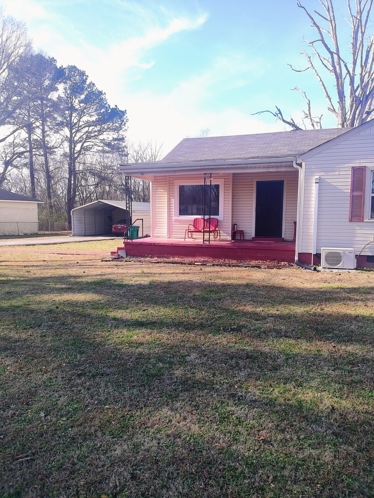 286 Hillcrest Circle Dr