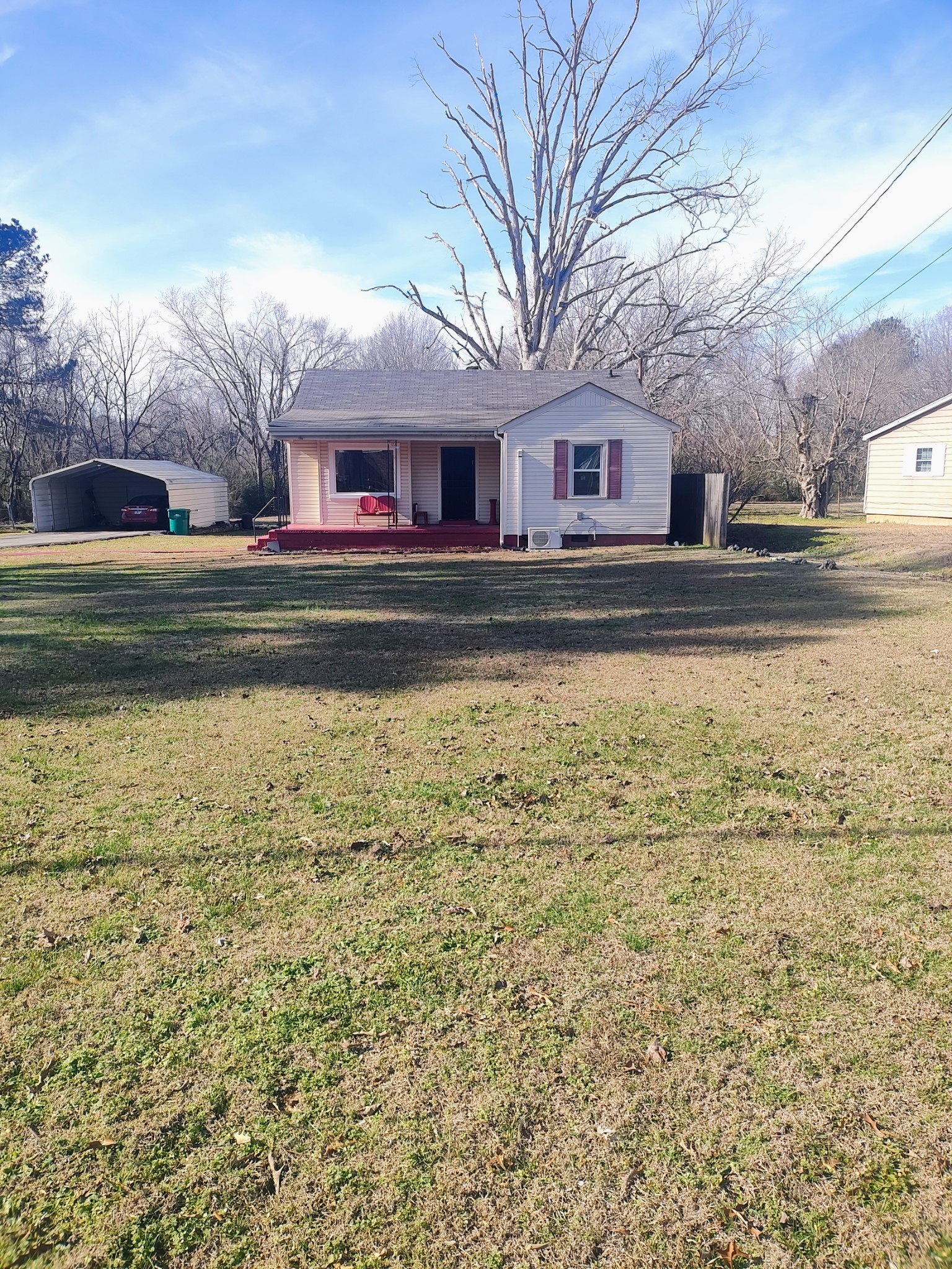 286 Hillcrest Circle Dr