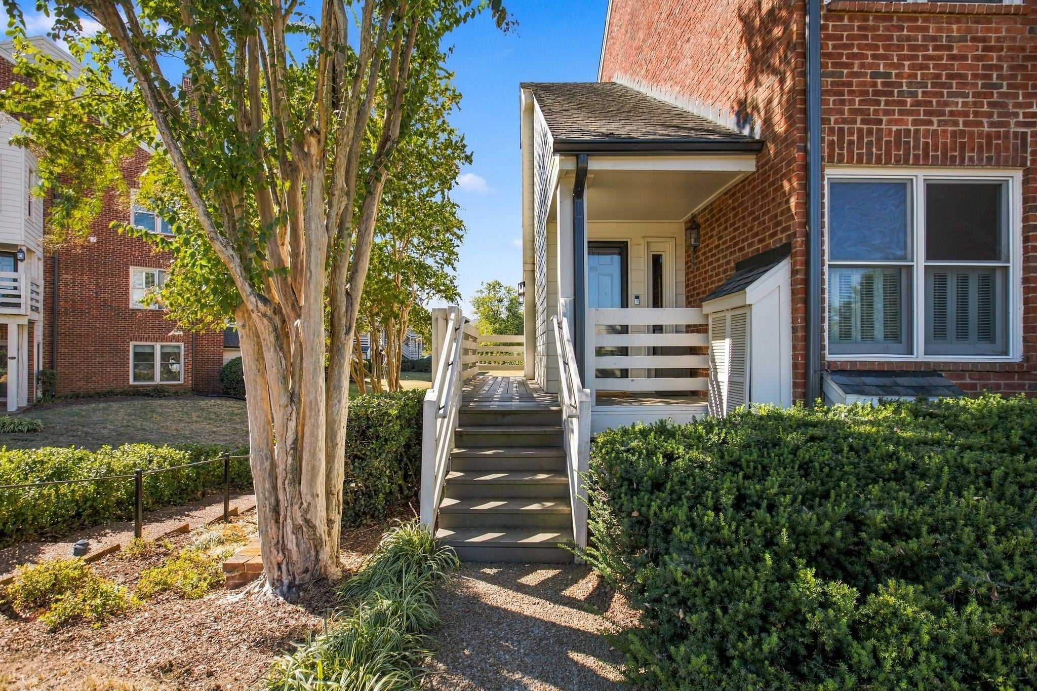 223 Boxmere Pl
