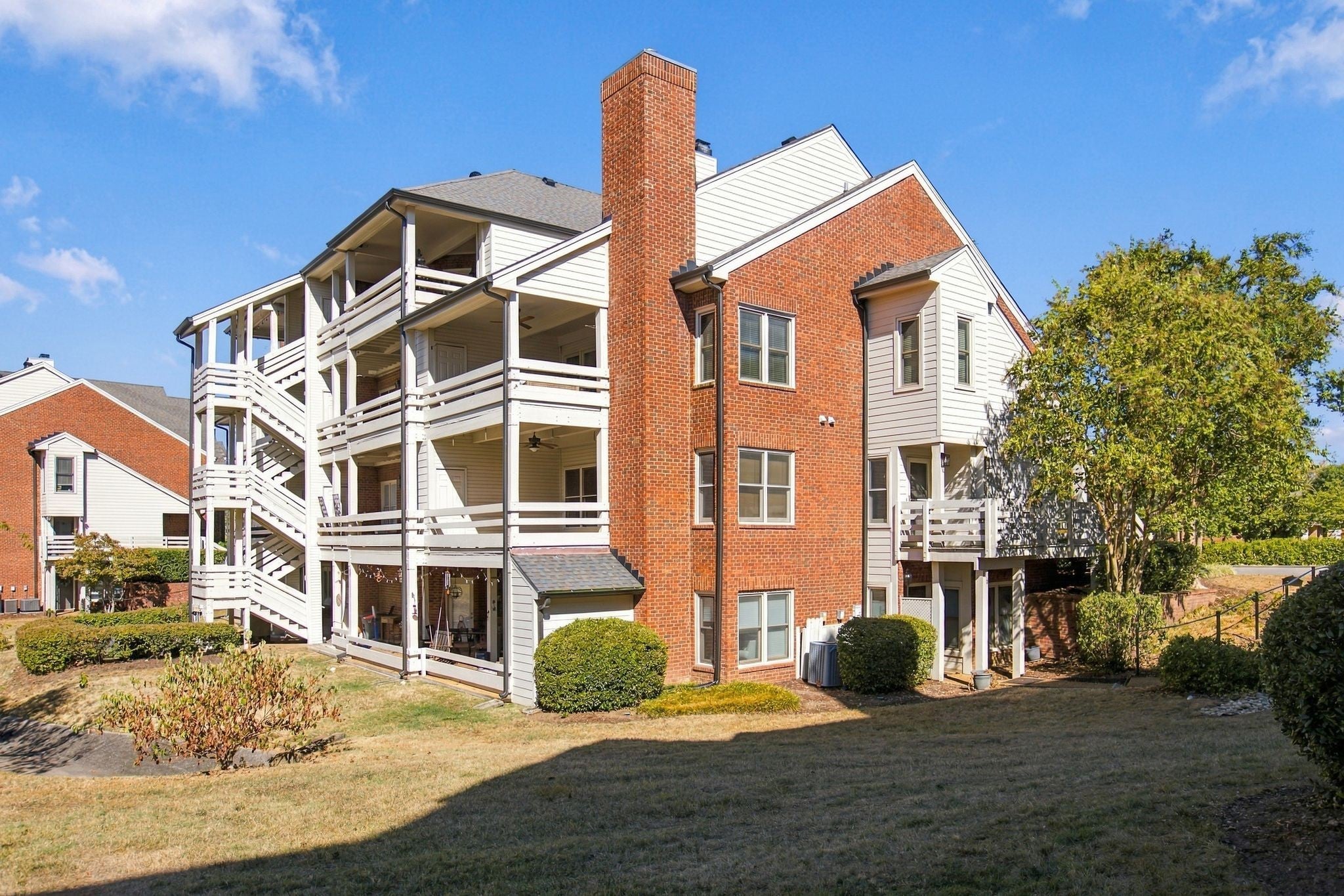 223 Boxmere Pl