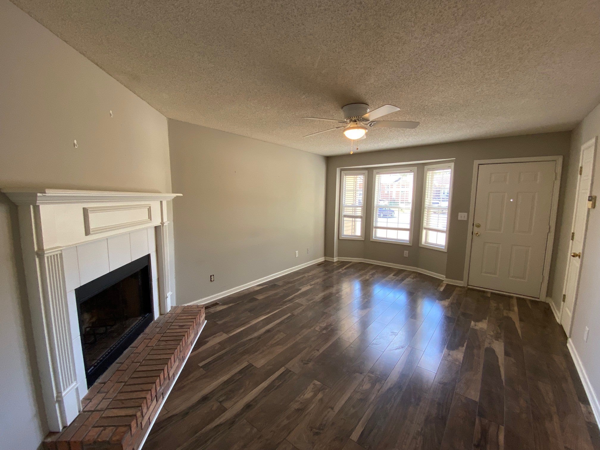 1859 Timberline Pl