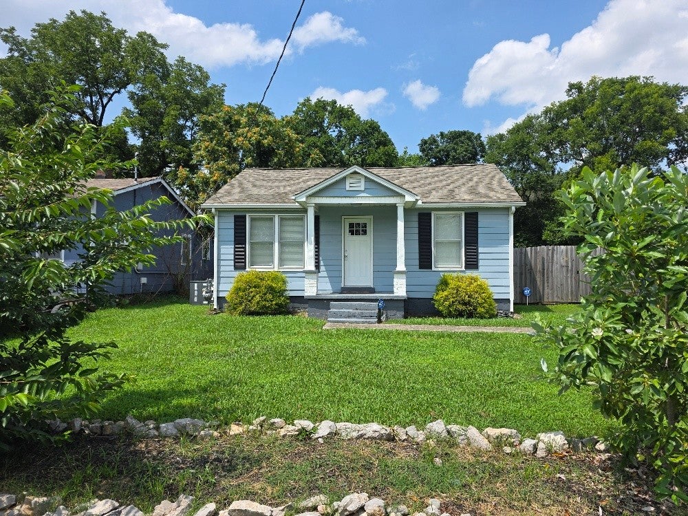 3.0-bed rental at 325 Cherry St