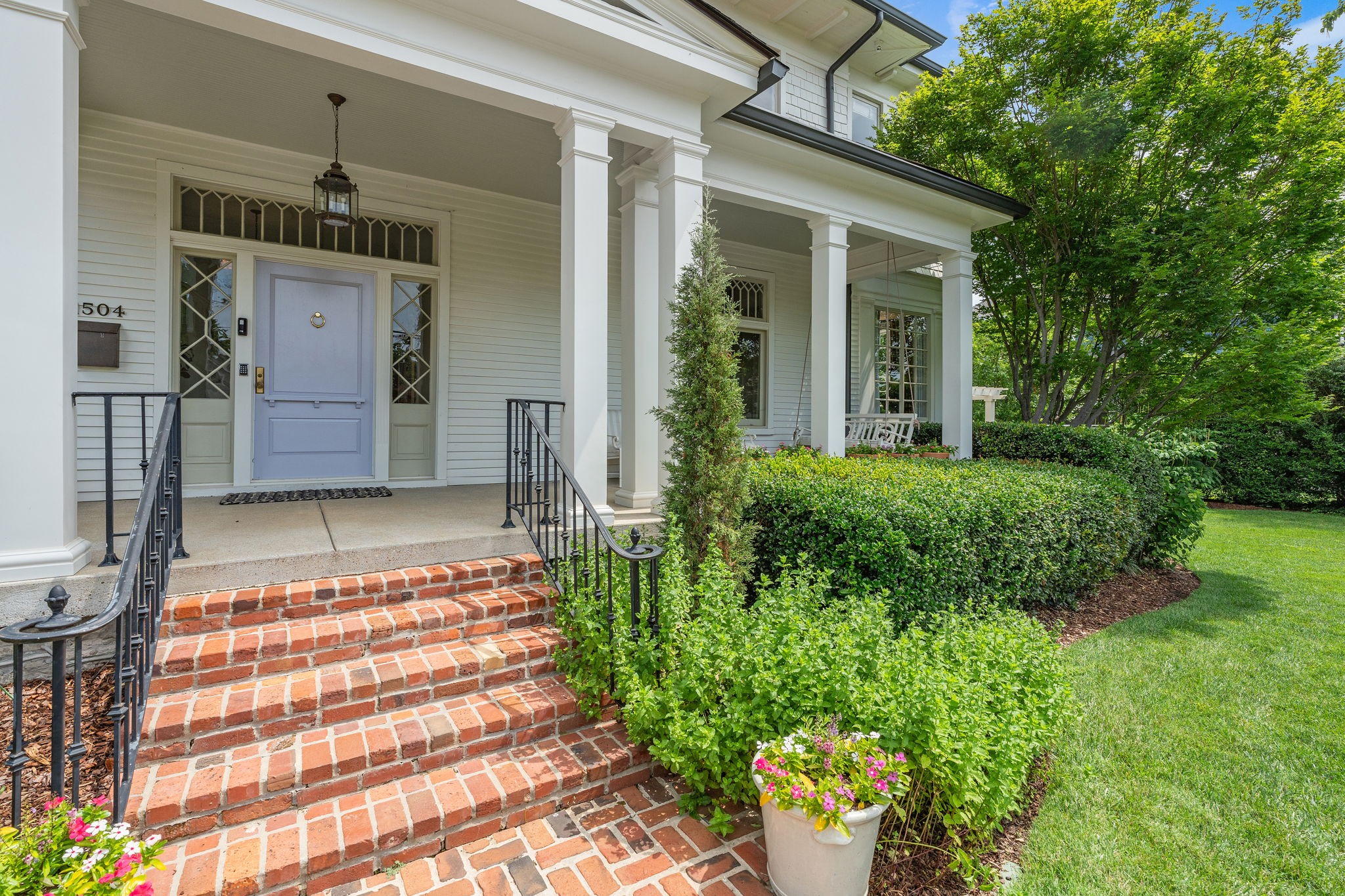 1504 Sweetbriar Ave