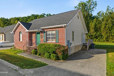 Photo of 322 Creekwalk Boulevard, Pigeon Forge, TN 37863 (MLS # 3596455)