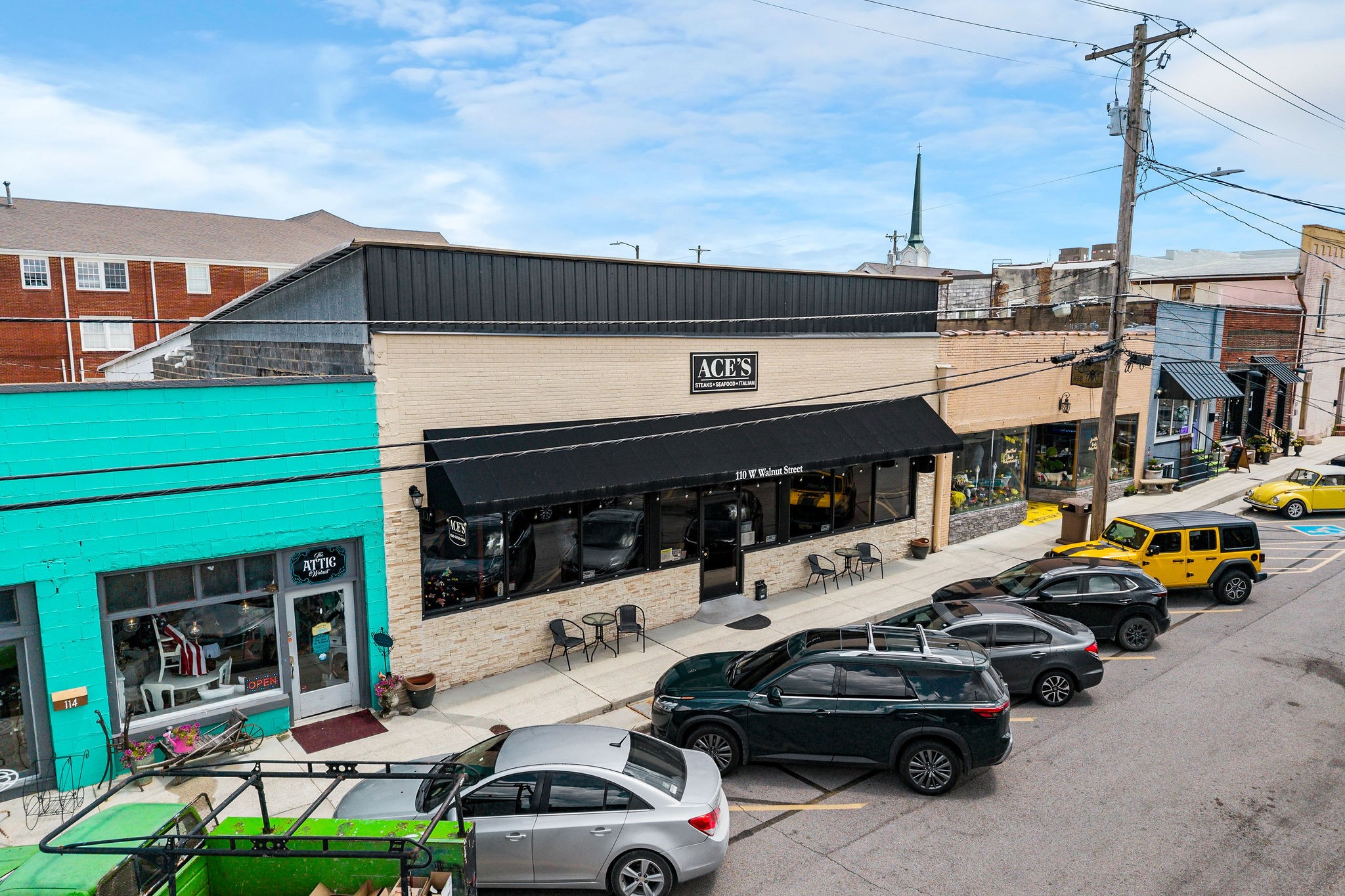 110 W Walnut St