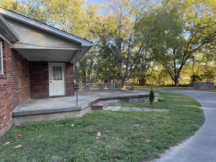 520 College St Unit 2