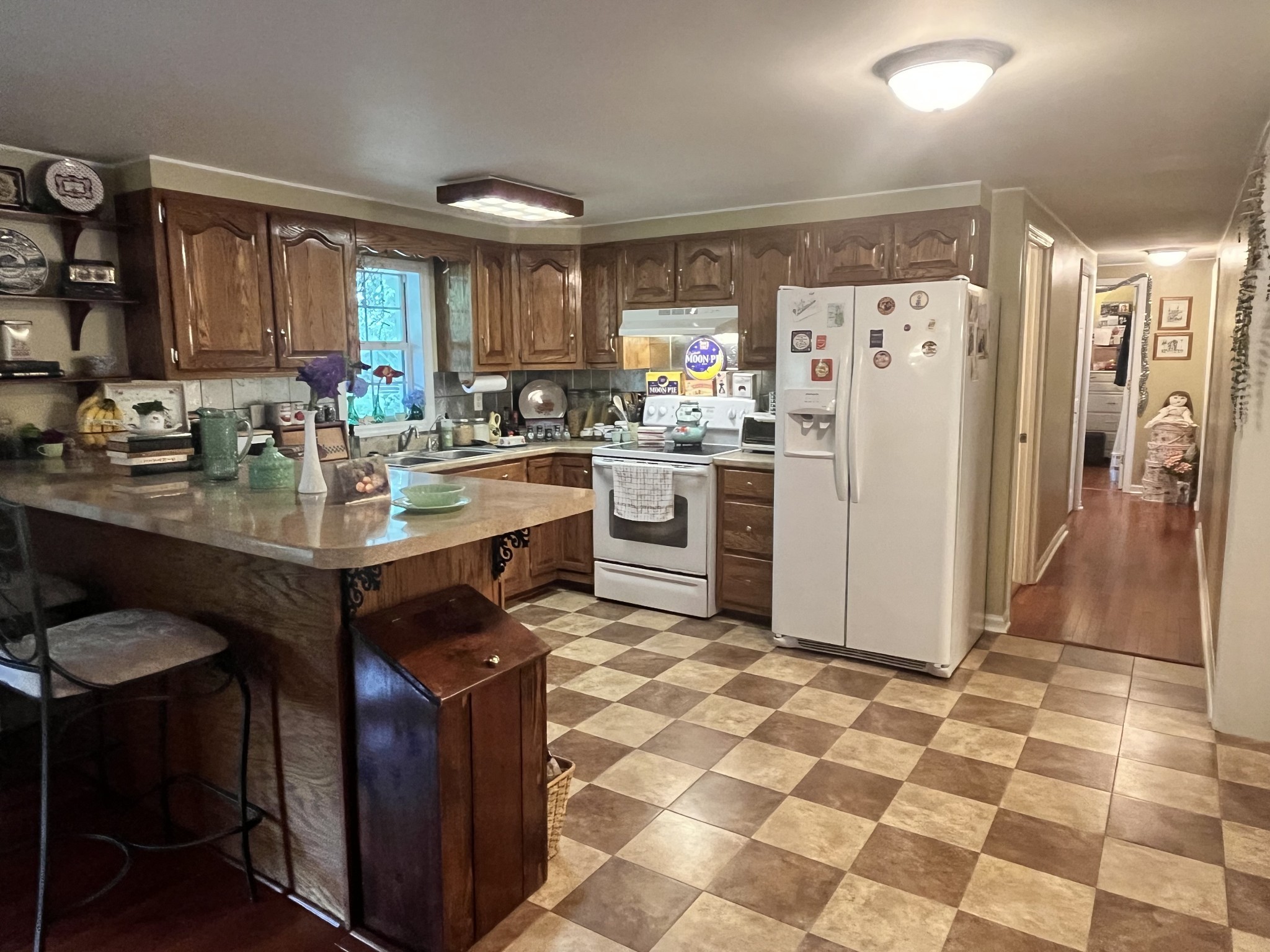 1763 Highway 166 N