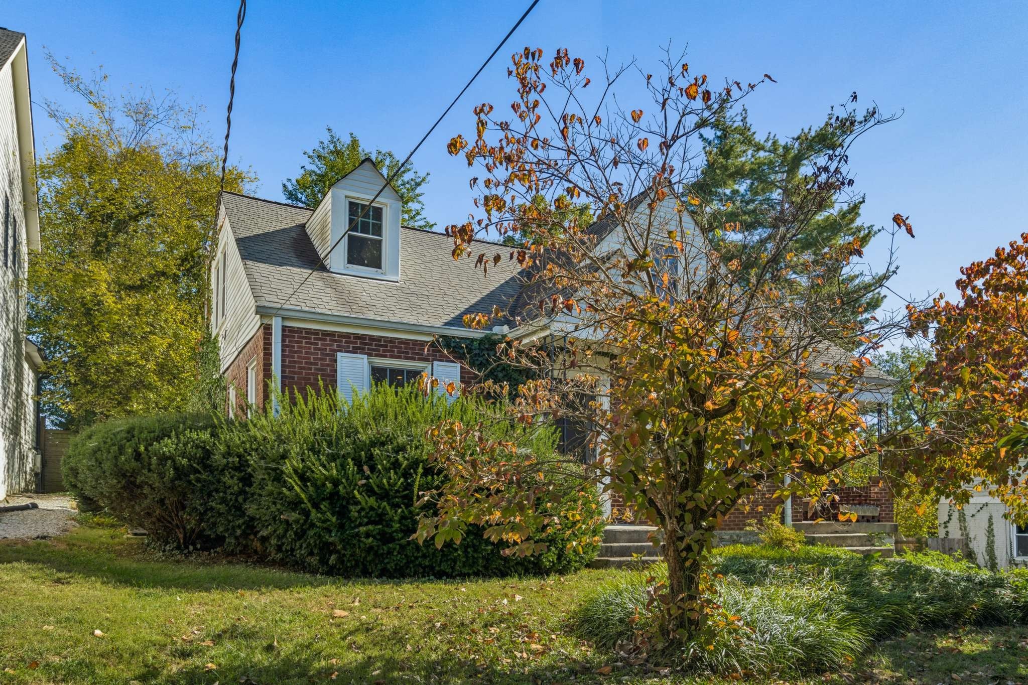 2905 Compton Rd