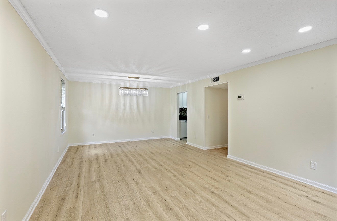 523 Harding Pl 12