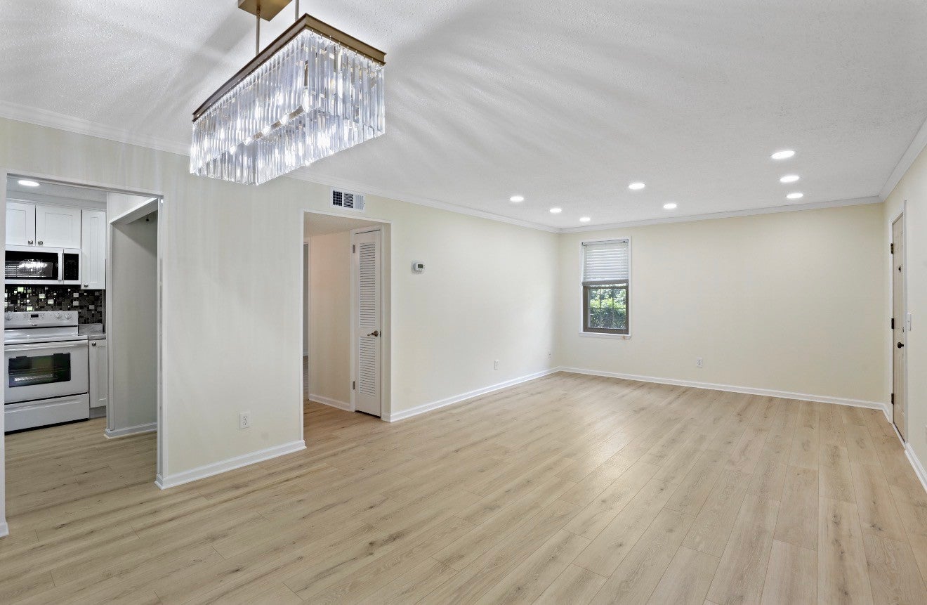 523 Harding Pl 12