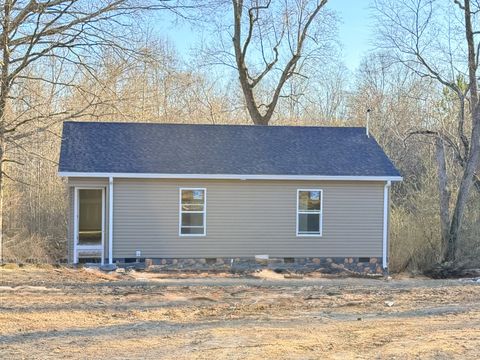 Photo of 215 Ake St, Estill Springs, TN 37330 (MLS # 3127731)