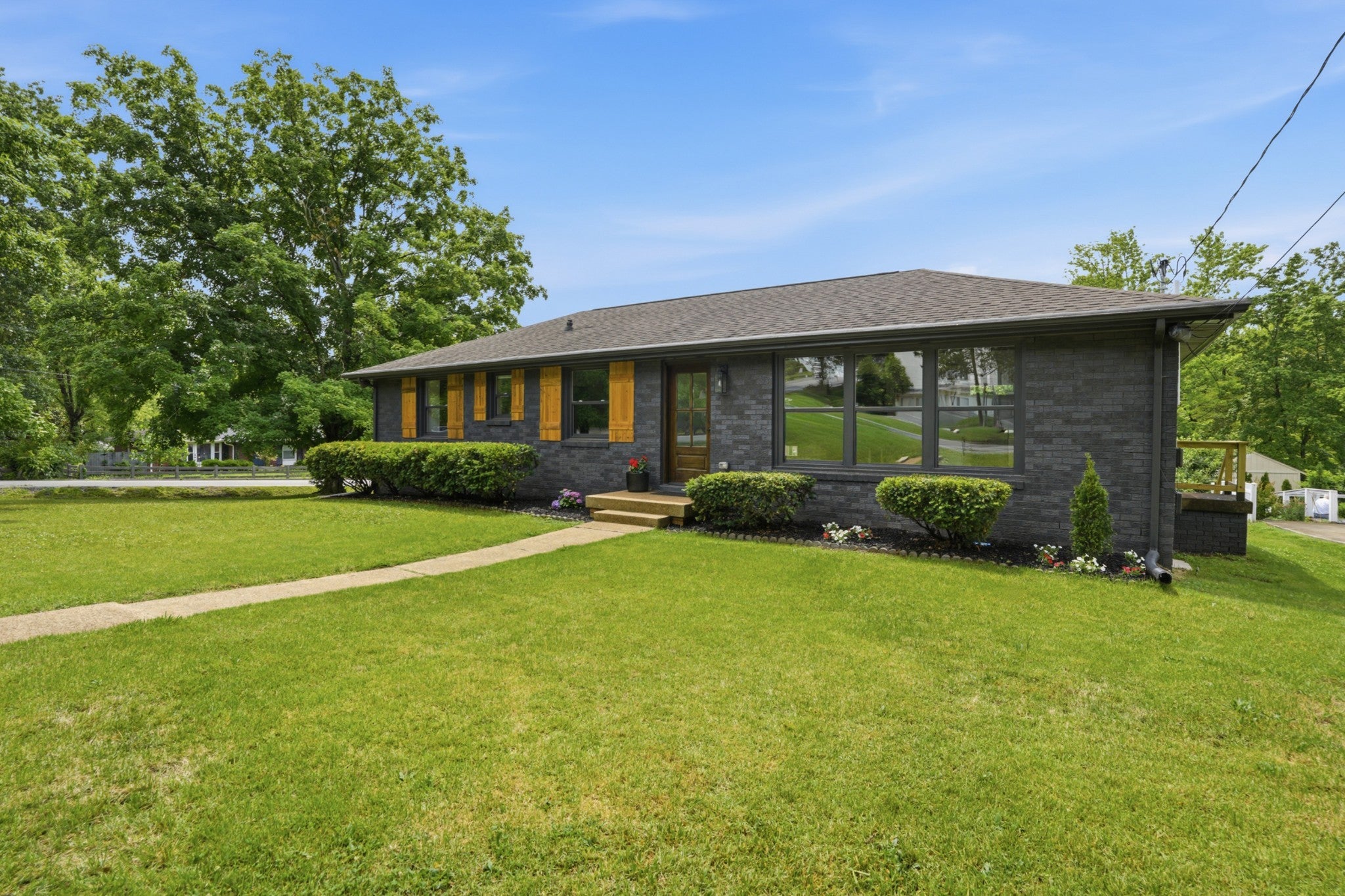 201 Overcrest Ct, Nashville TN 37211 3-bed home, photo 4 of 46