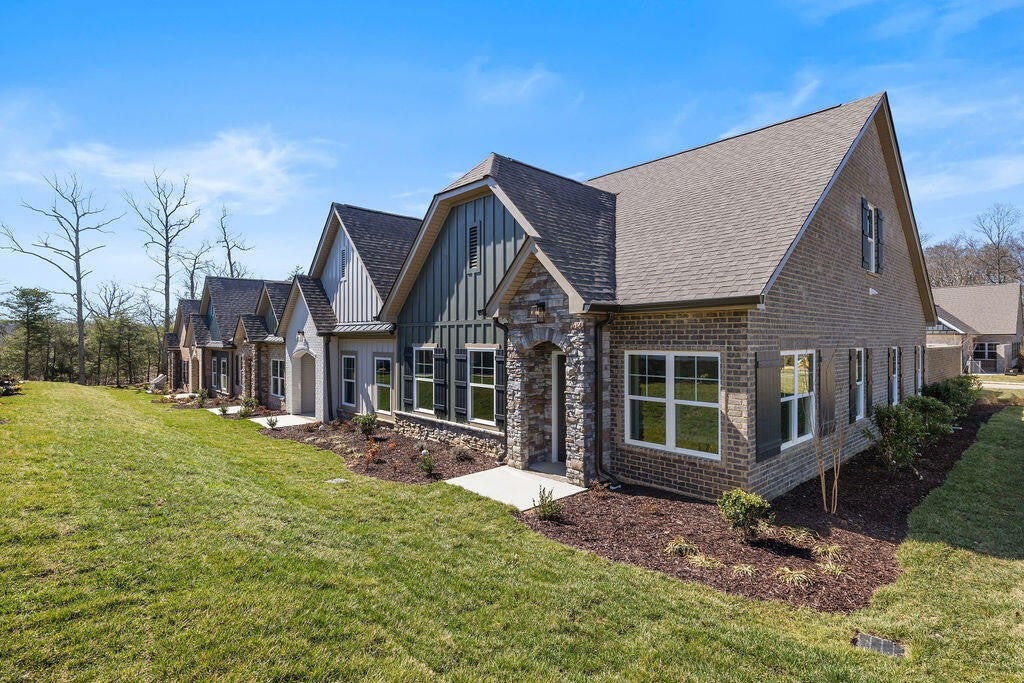 92 Founding Way