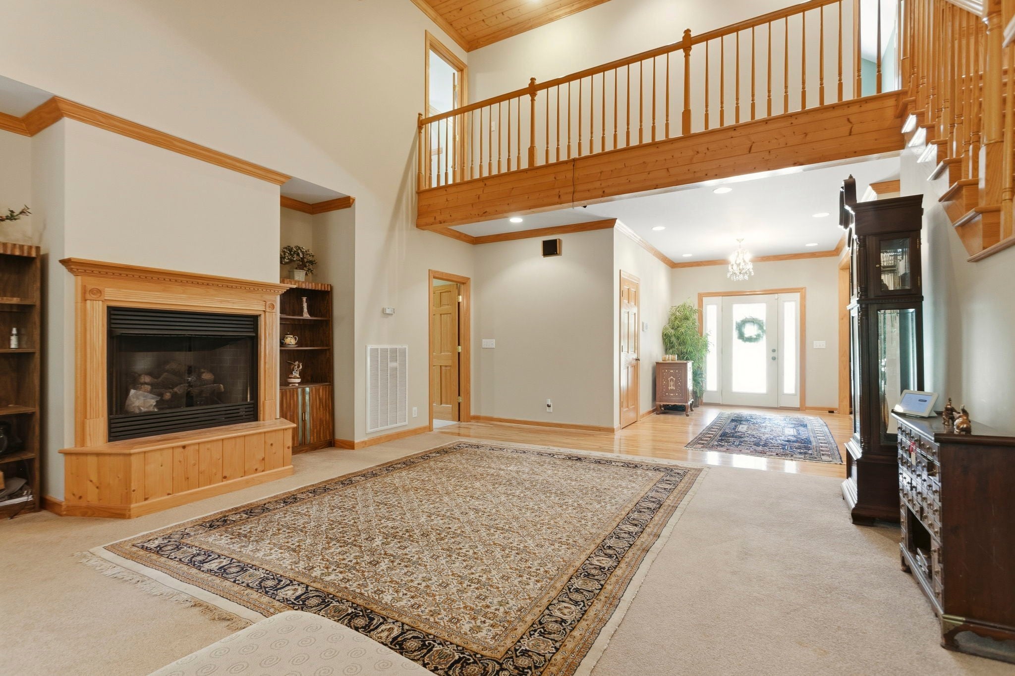 115 Long Point Dr