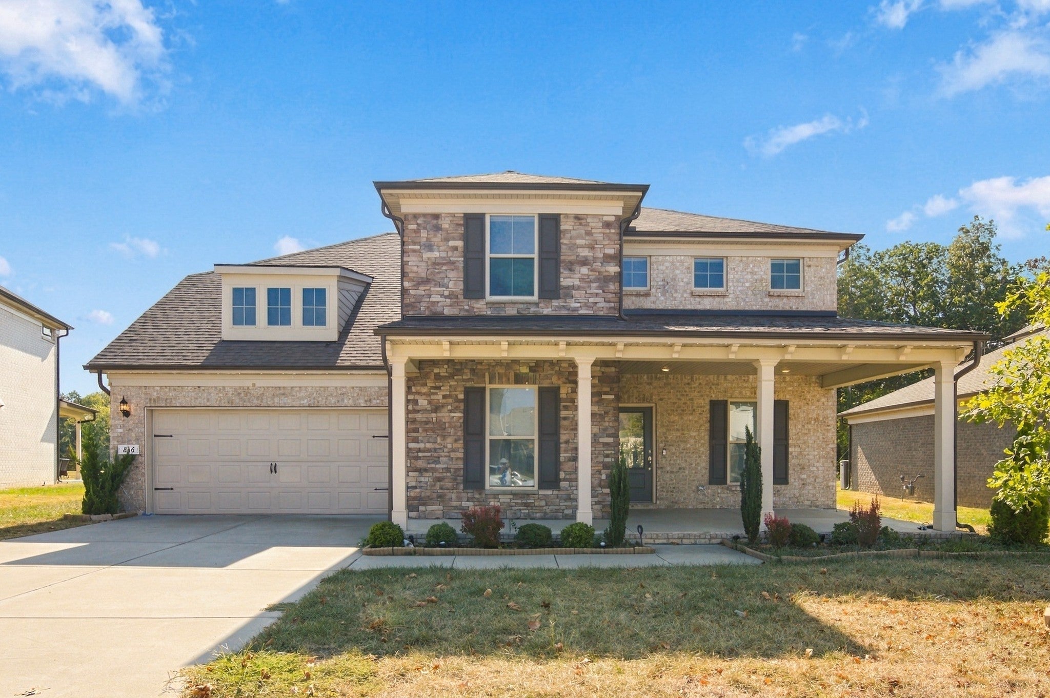836 Chalkstone Ln