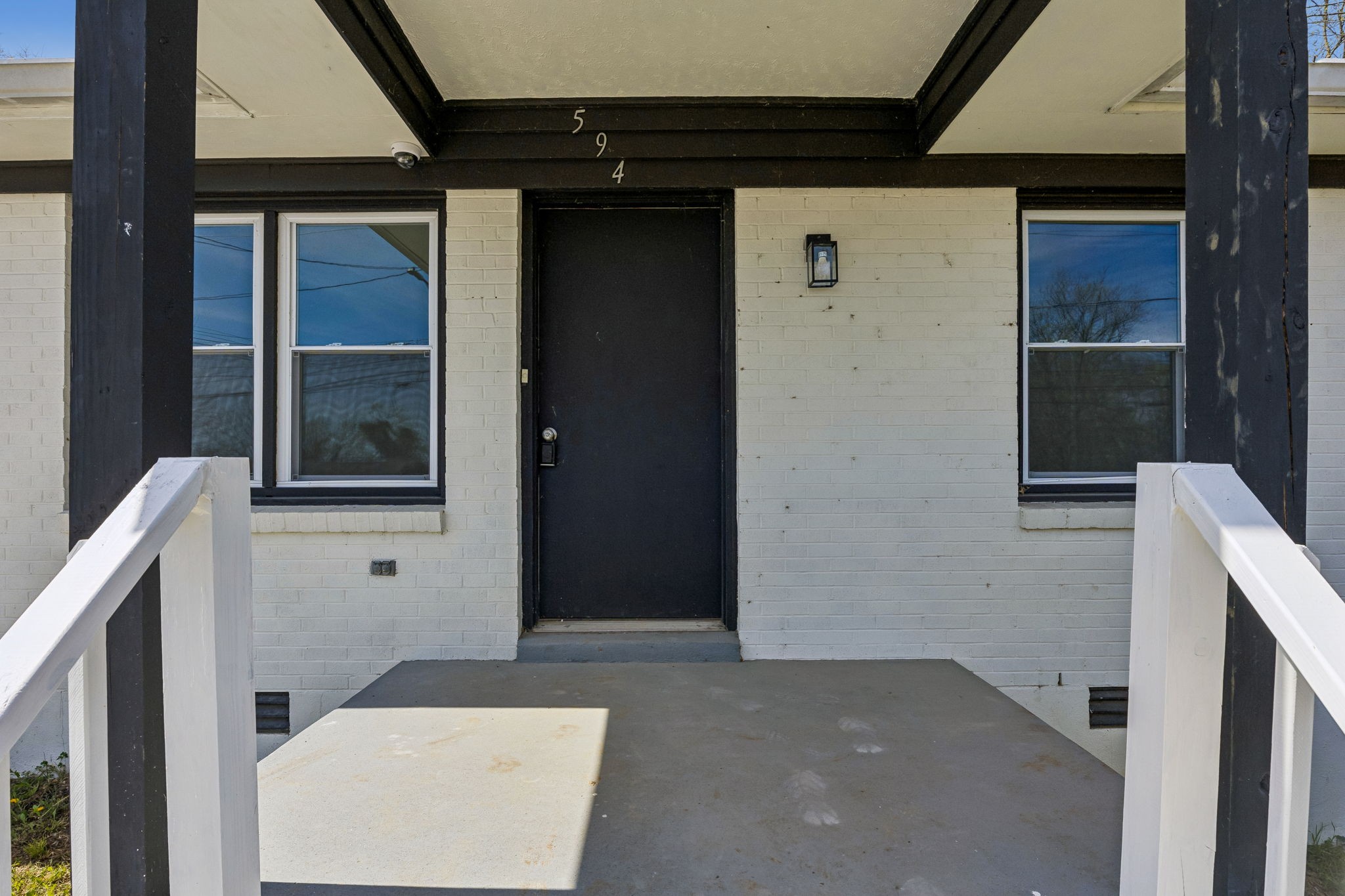 594 5th Ave N