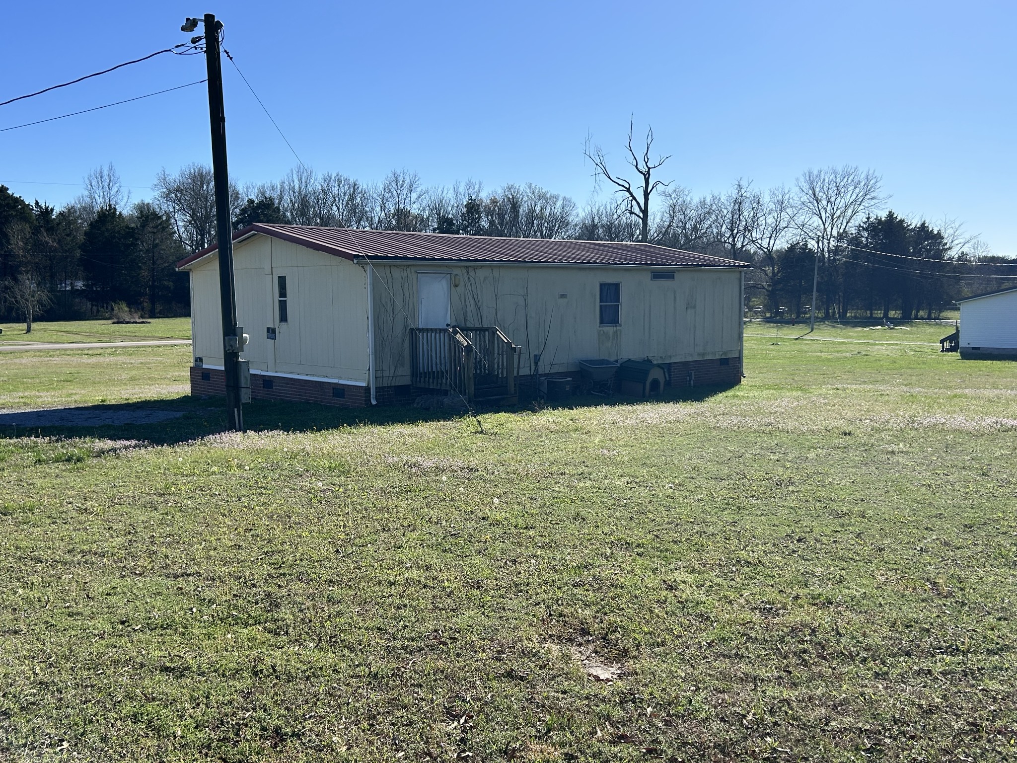 1409 Dean Rd