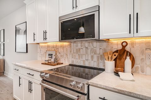 Photo of 826 42nd Ave N, Nashville, TN 37209 (MLS # 3039466)