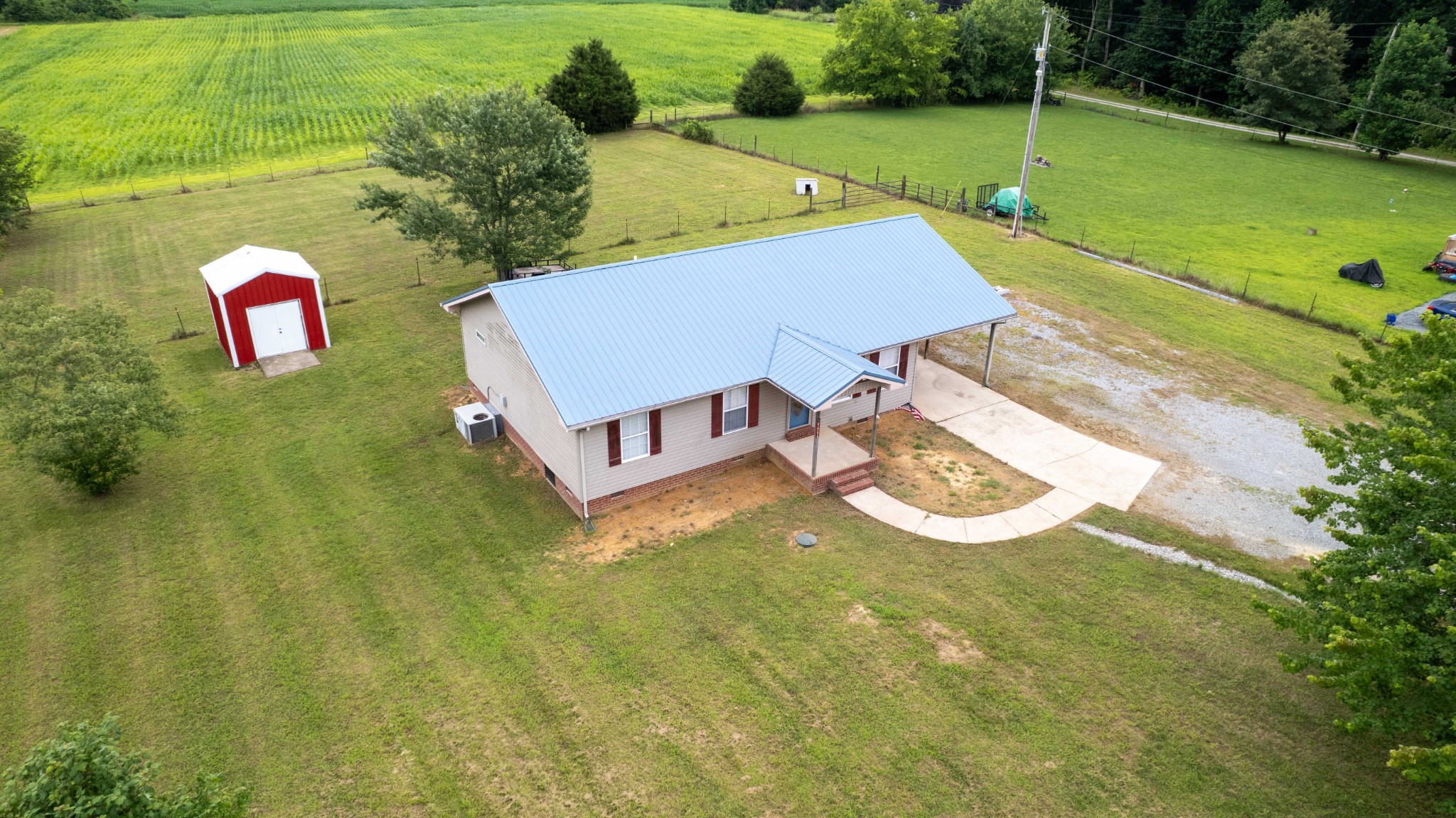 618 Lear Rd