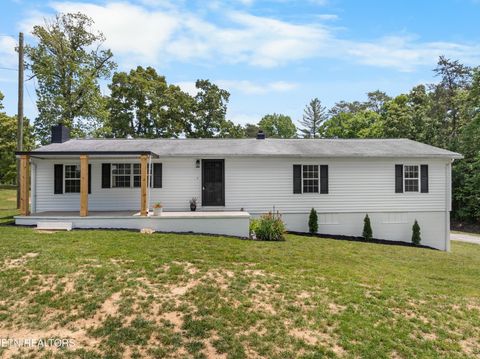 Photo of 636 W Marine Rd, Knoxville, TN 37920 (MLS # 3228409)