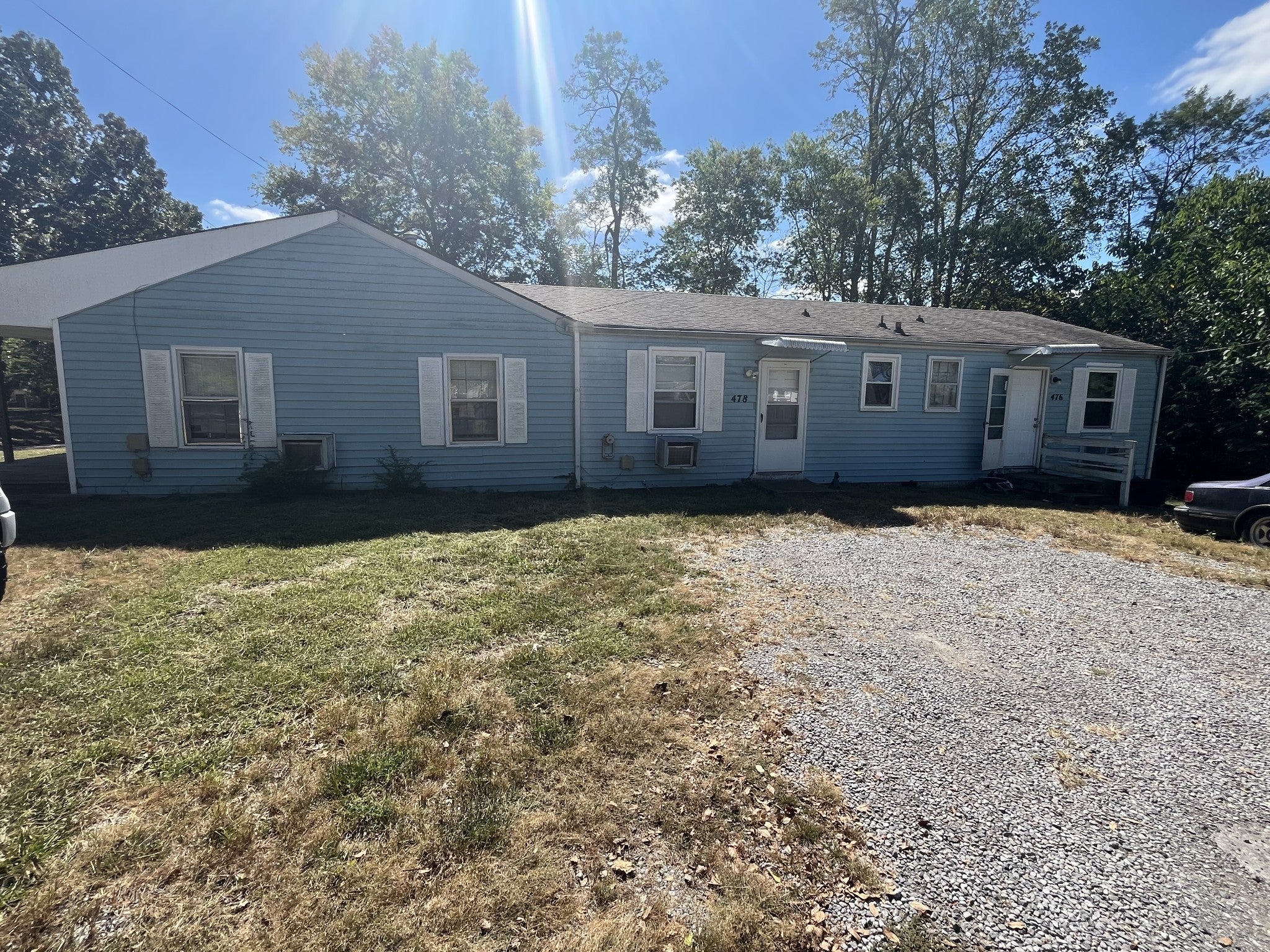 476 Circle Dr