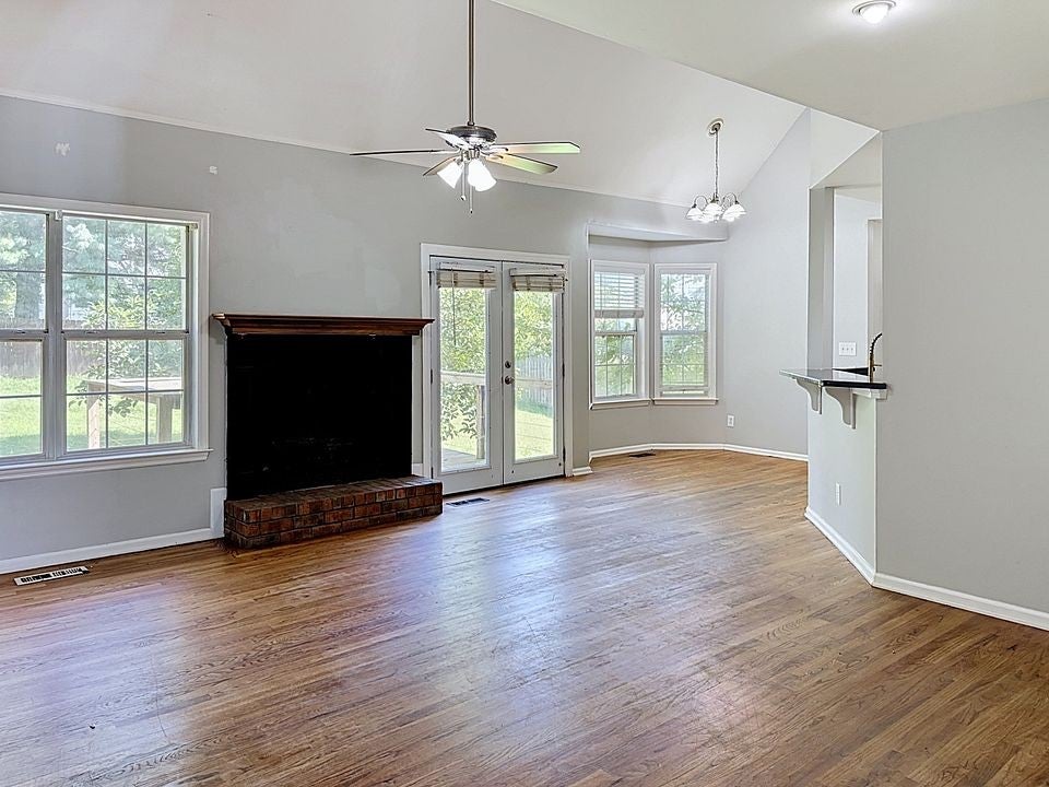 2678 Douglas Ln