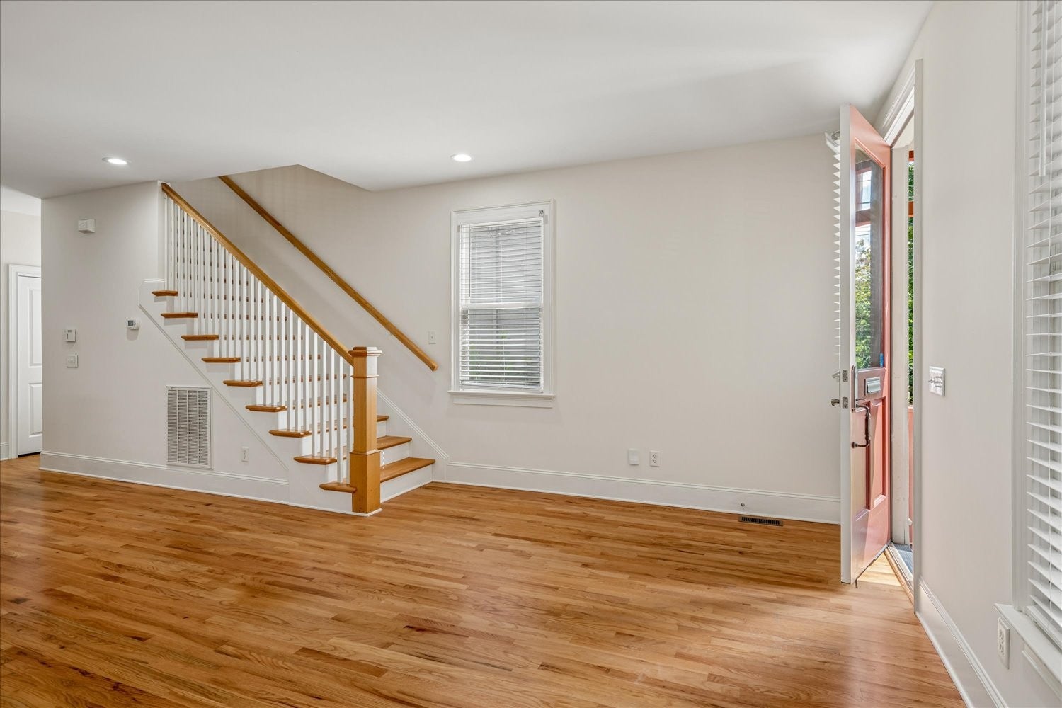 1320 7th Ave N