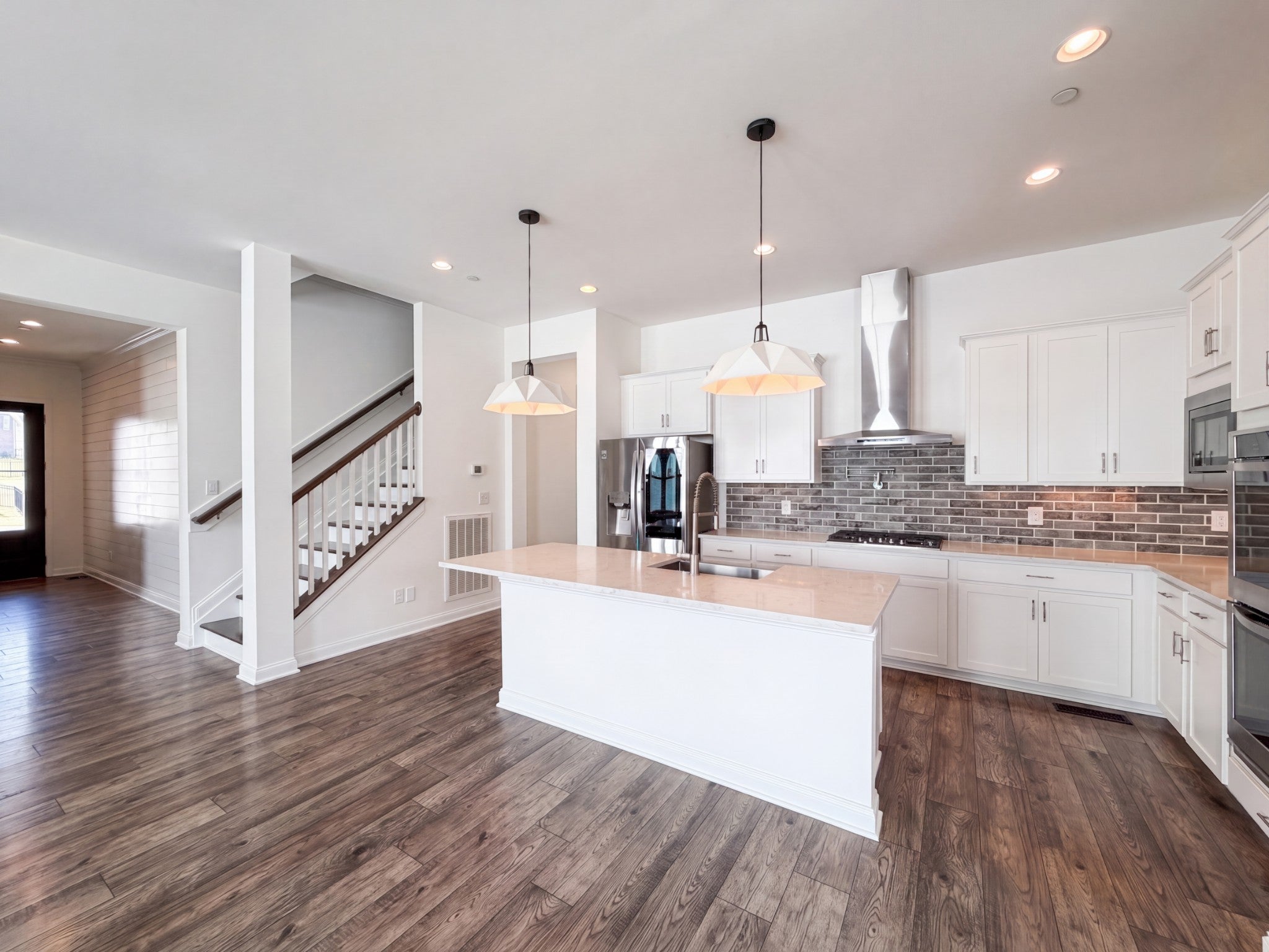 1113 McClellan Ln