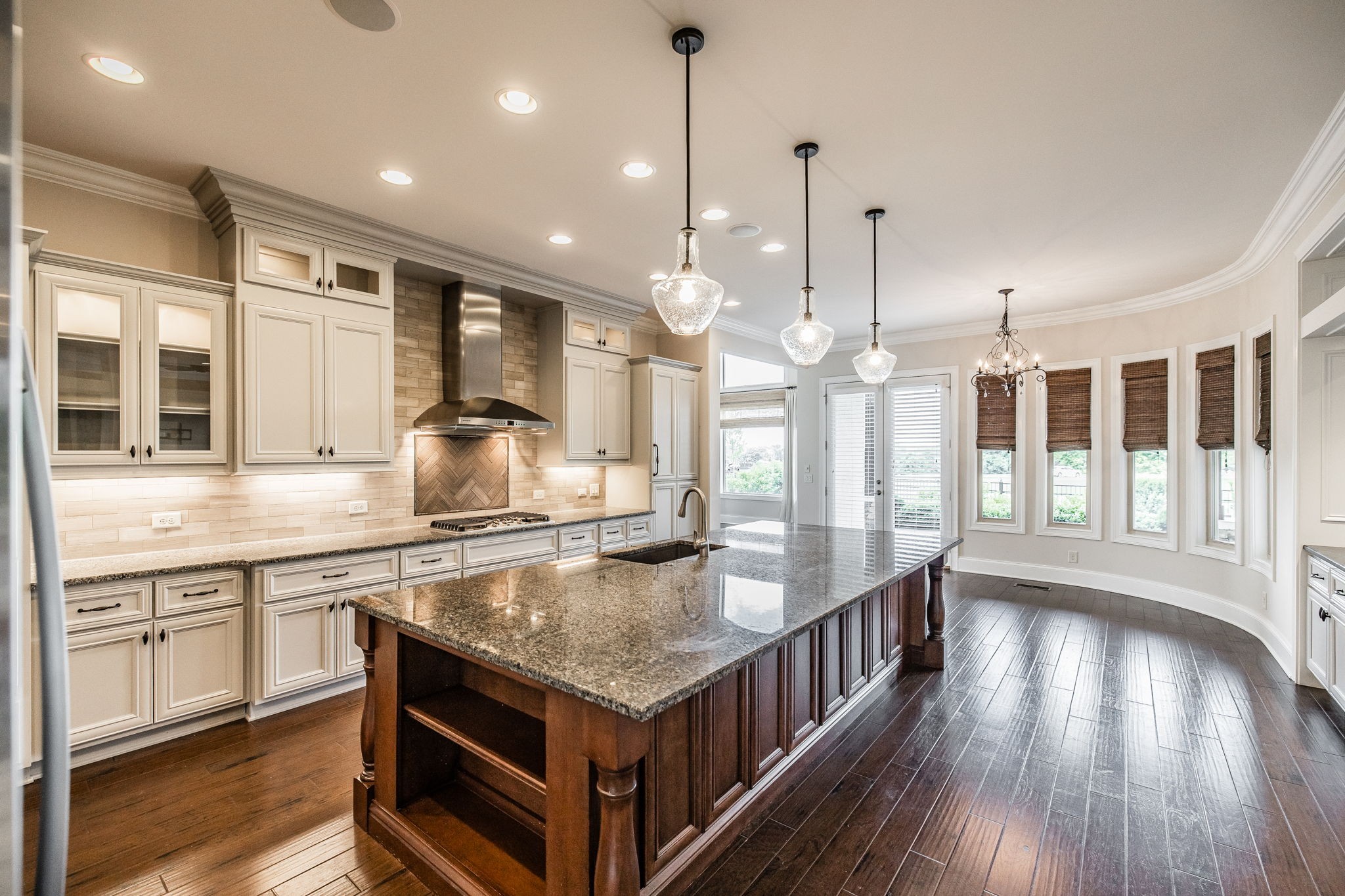 1276 Chloe Dr