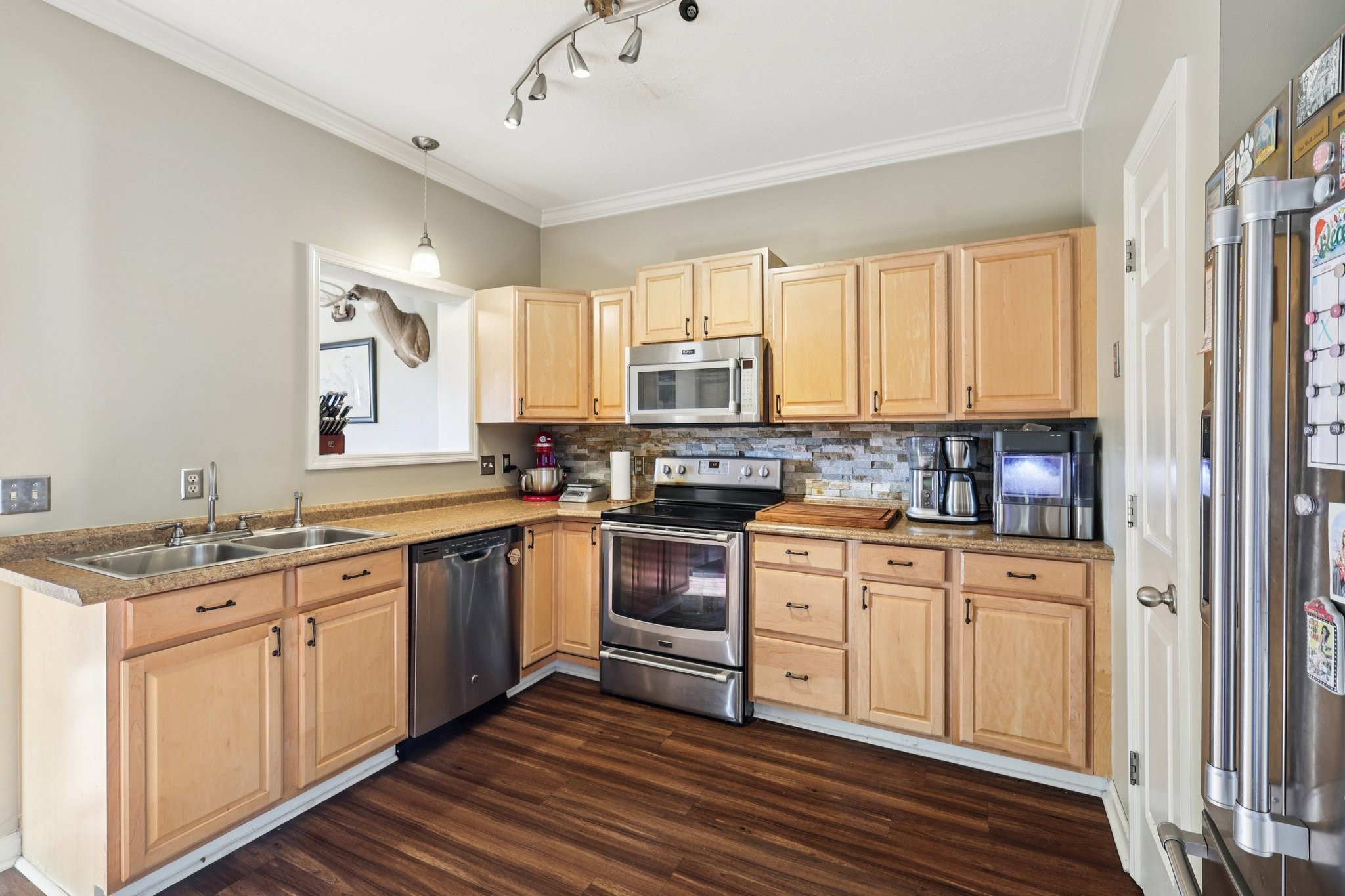 2121 Highway 12 S 109