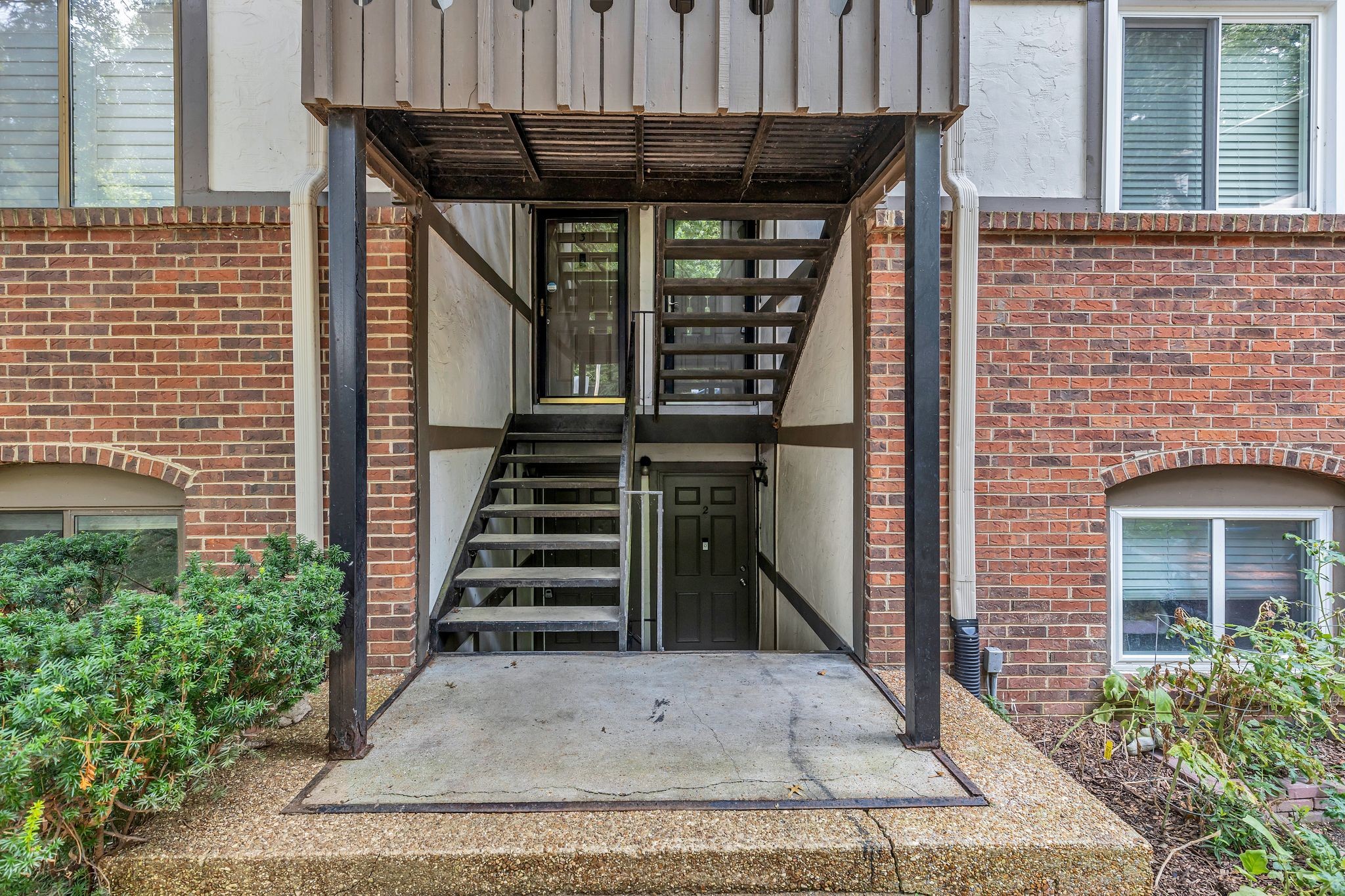 5304 Edmondson Pike 1