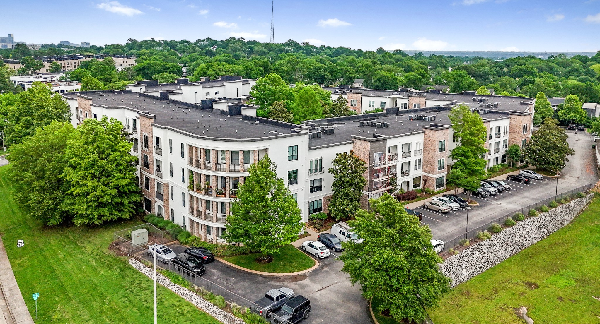 2600 Hillsboro Pike #233
