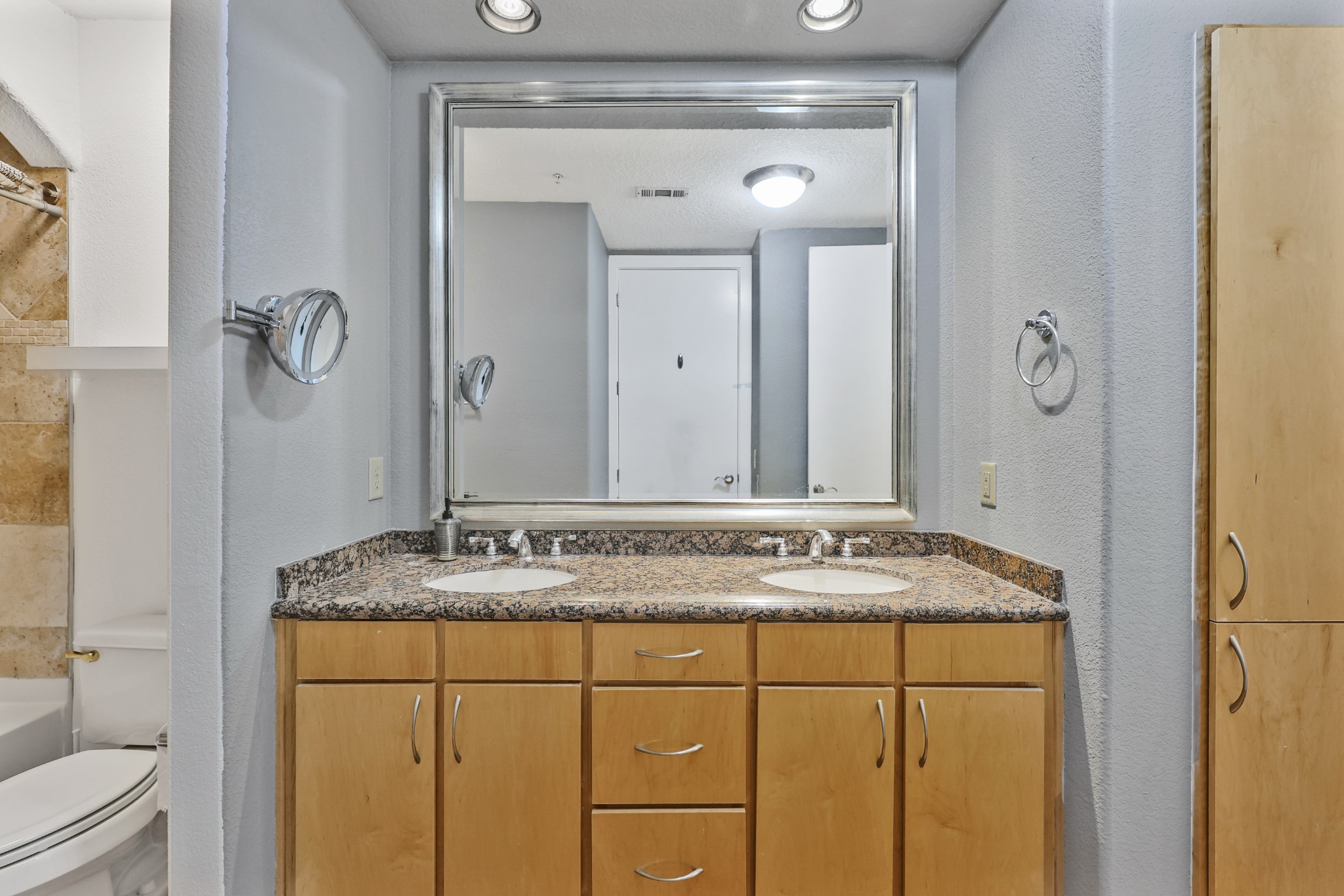 2600 Hillsboro Pike #233