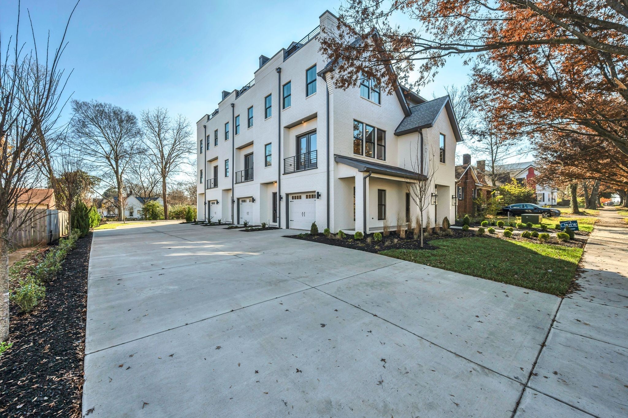 520 N Maple St 2