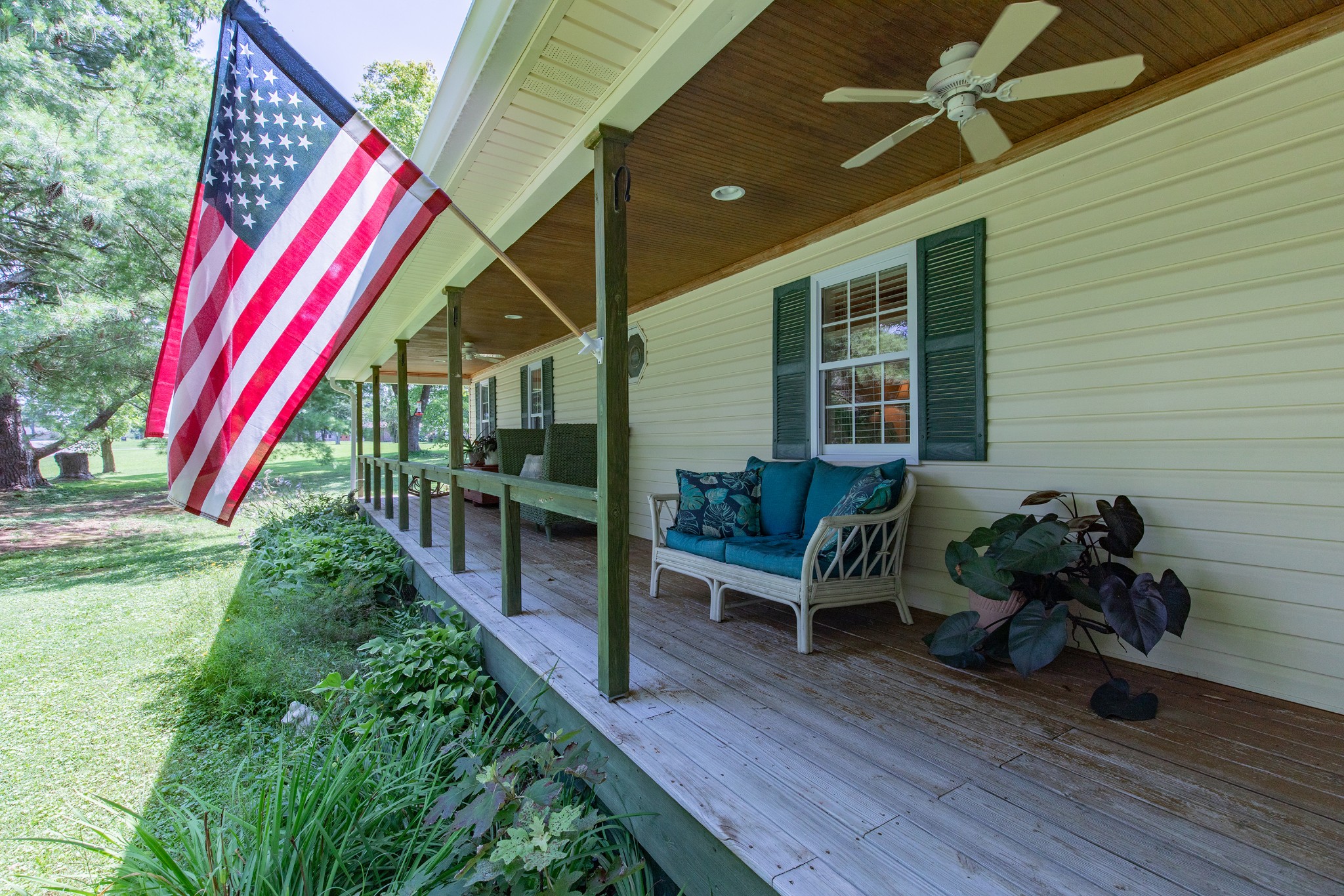 824 Dry Creek Rd