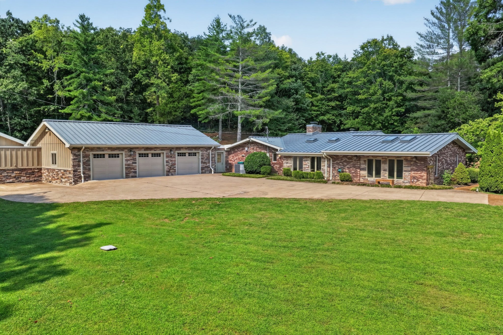 8100 Charlotte Pike