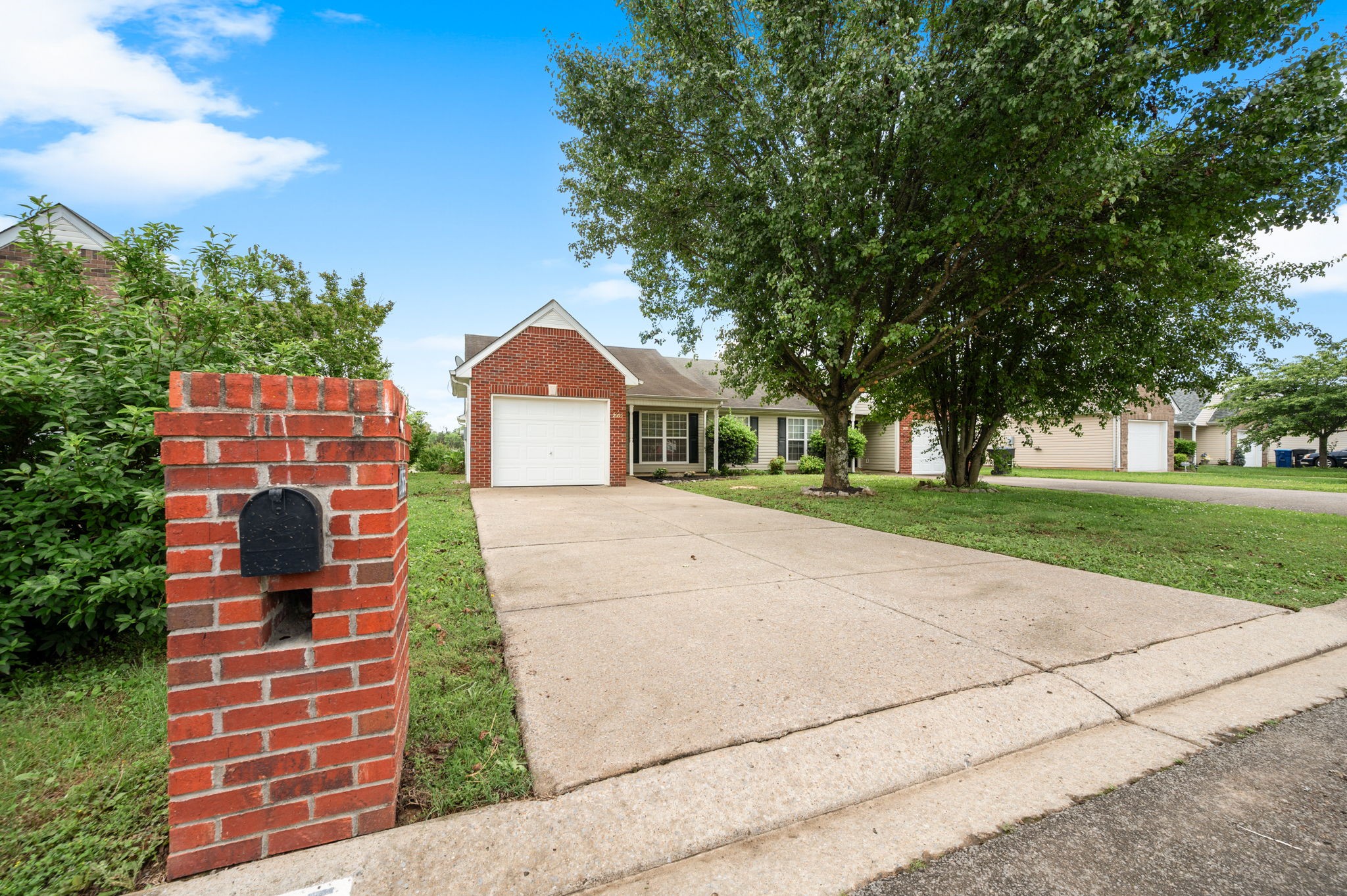 2055 Stoney Meadow Dr