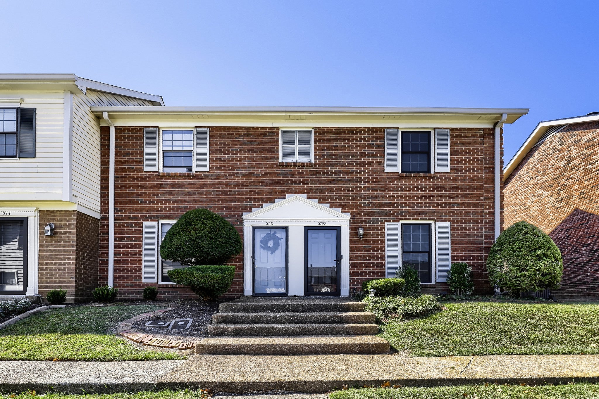 216 Brentwood Pt