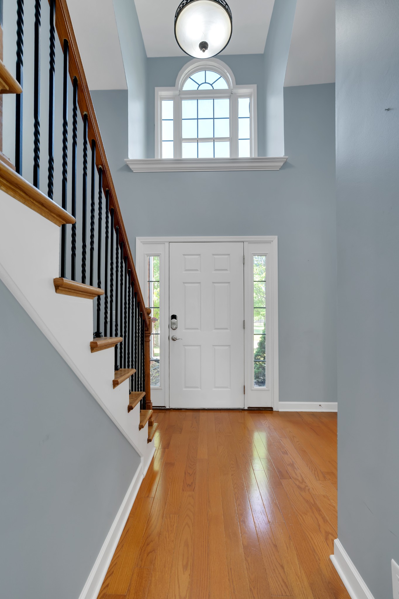 1318 Davy Crockett Dr