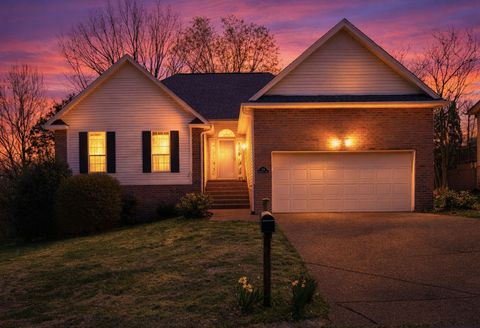 104 Woodfield Ct Nashville TN 37211