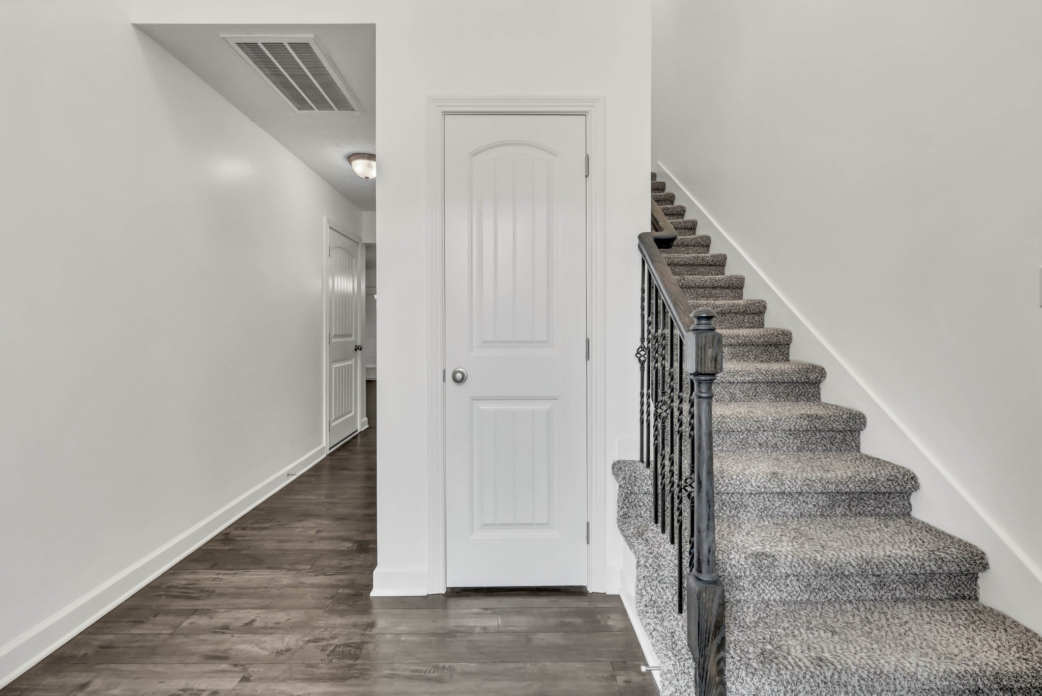 3735 Windmill Dr