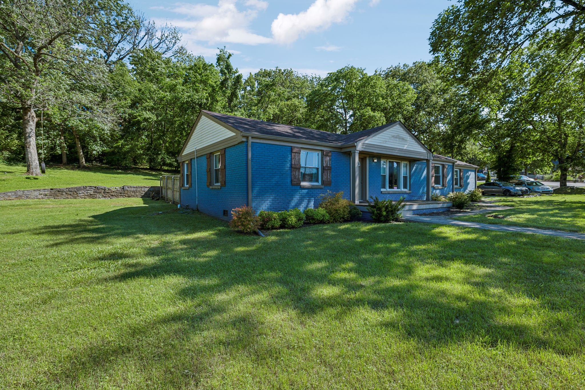 1201 S Graycroft Ave