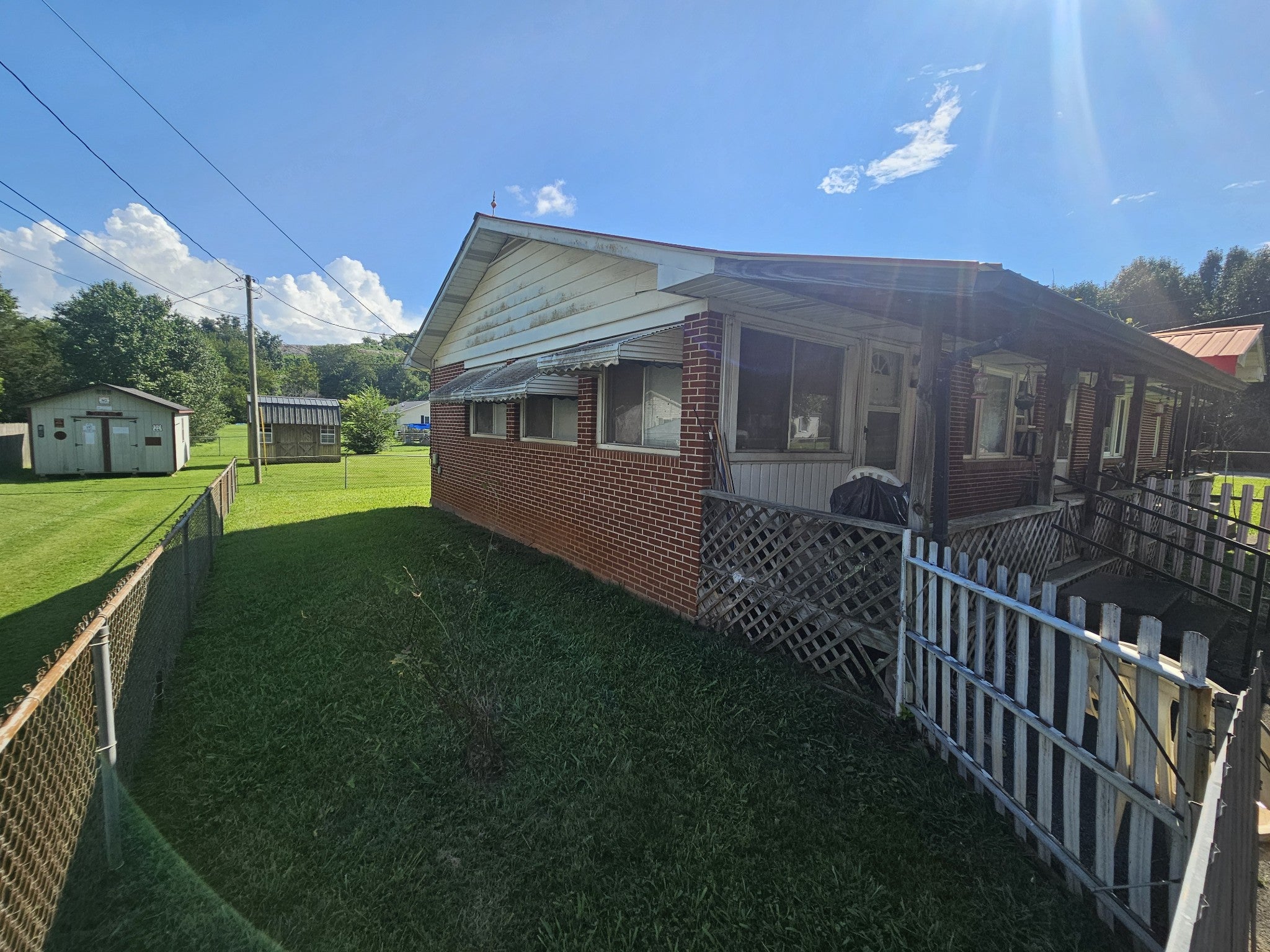299 Mountain St